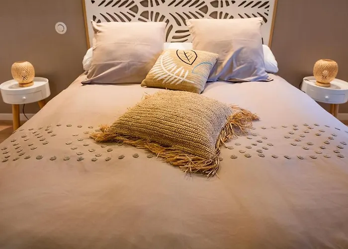 La Maison De Judith D Hotes 게스트하우스 4*